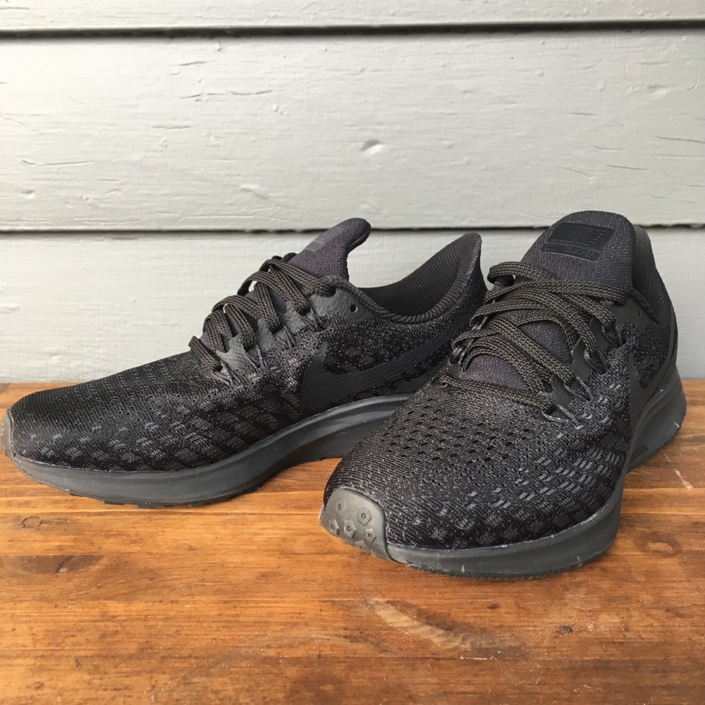 Nike Zoom Pegasus 35 women’s running shoes